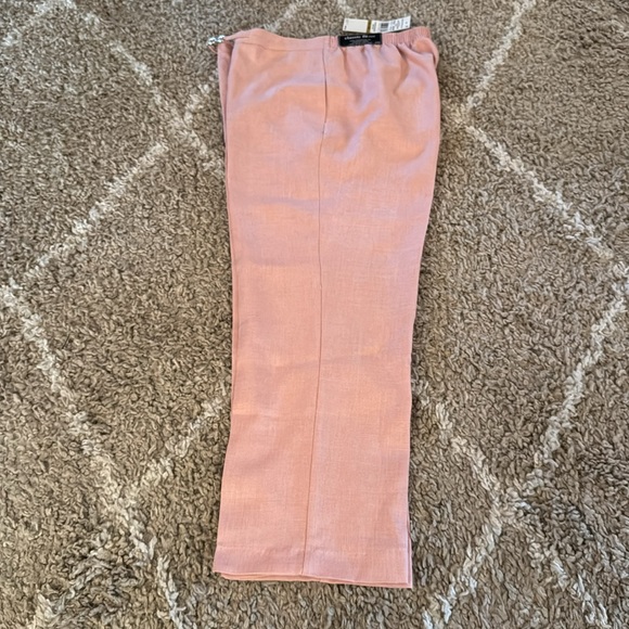Alfred Dunner NWT Chic Pink Trousers Size 14P - Picture 15 of 17